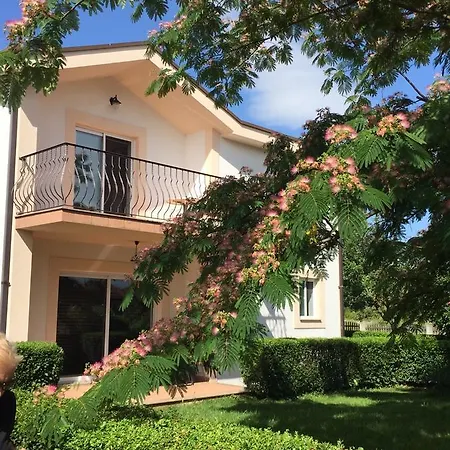 Villa Kravica