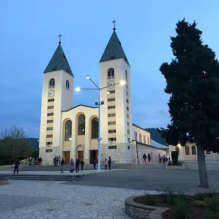 Kravica Villa *